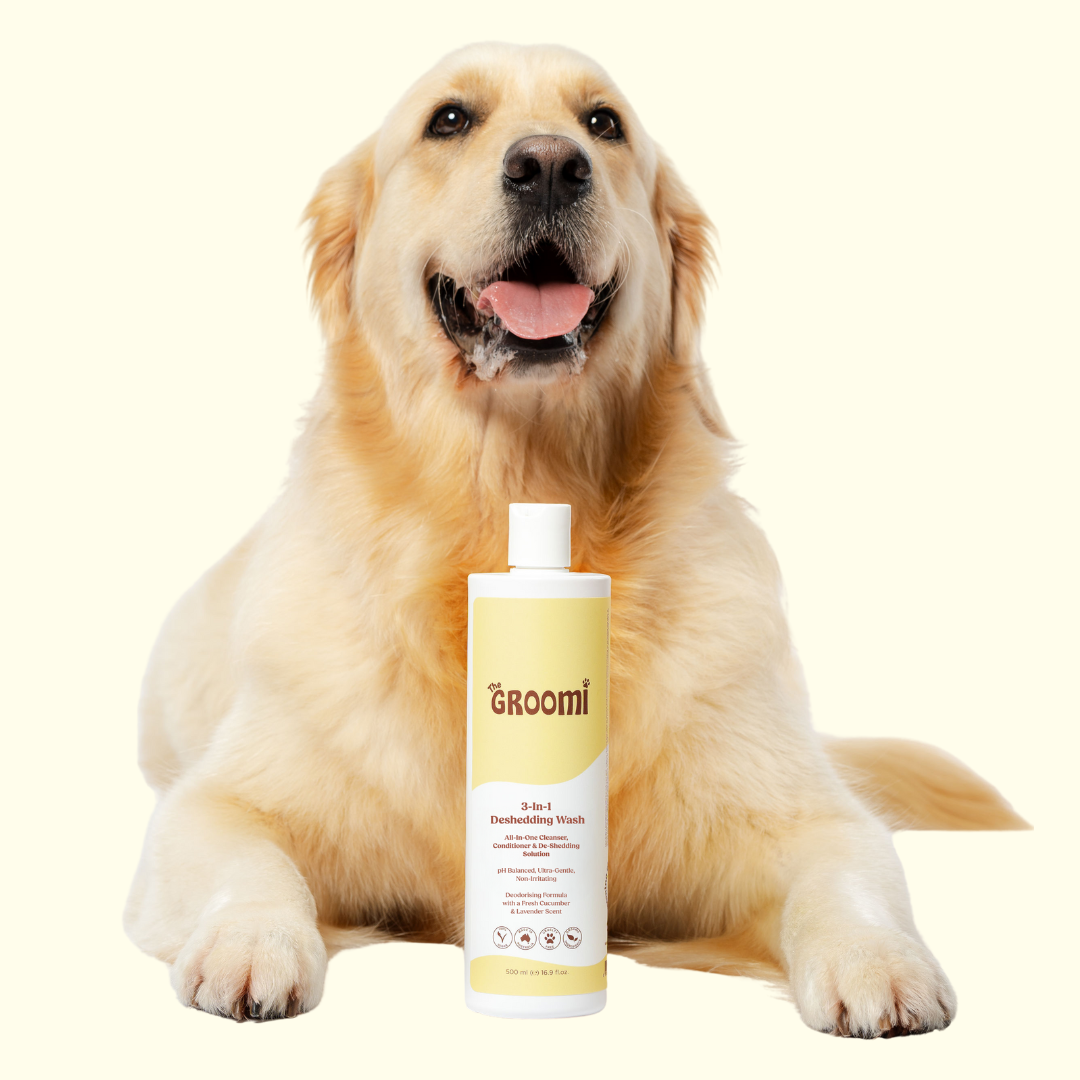 This triple-action deshedding wash cleans, conditions, and reduces shedding in one easy step. Ultra-gentle, non-irritating, pH balanced formula, strengthens, soothes, and reduces shedding at the source.